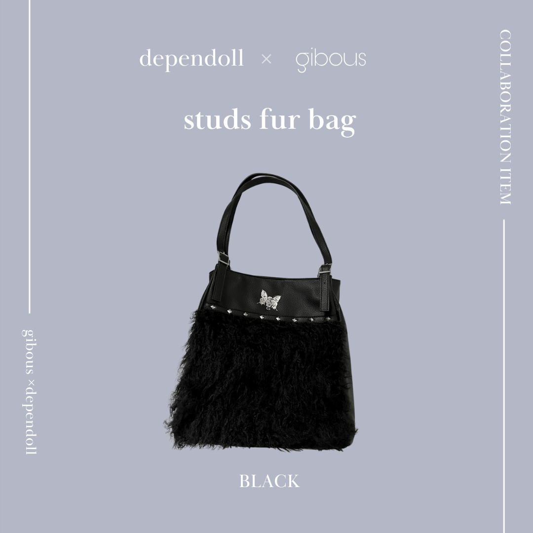 gibous × dependoll] studs fur bag black