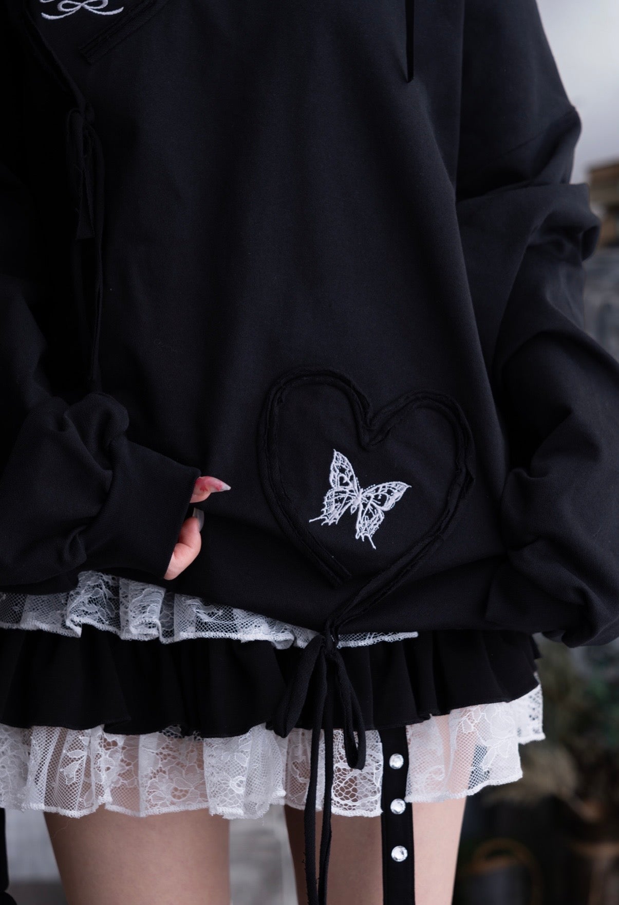 doll heart ribbon sweat black