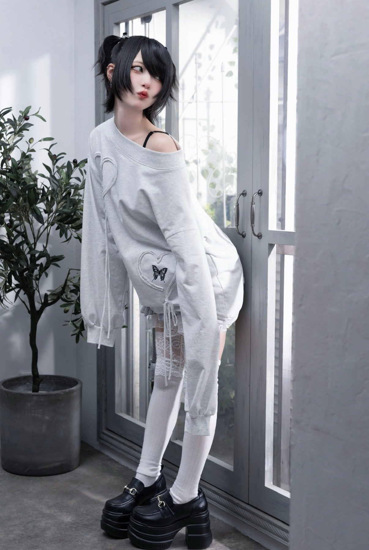 doll heart ribbon sweat grey