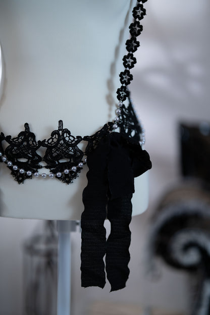 lace perl harness black