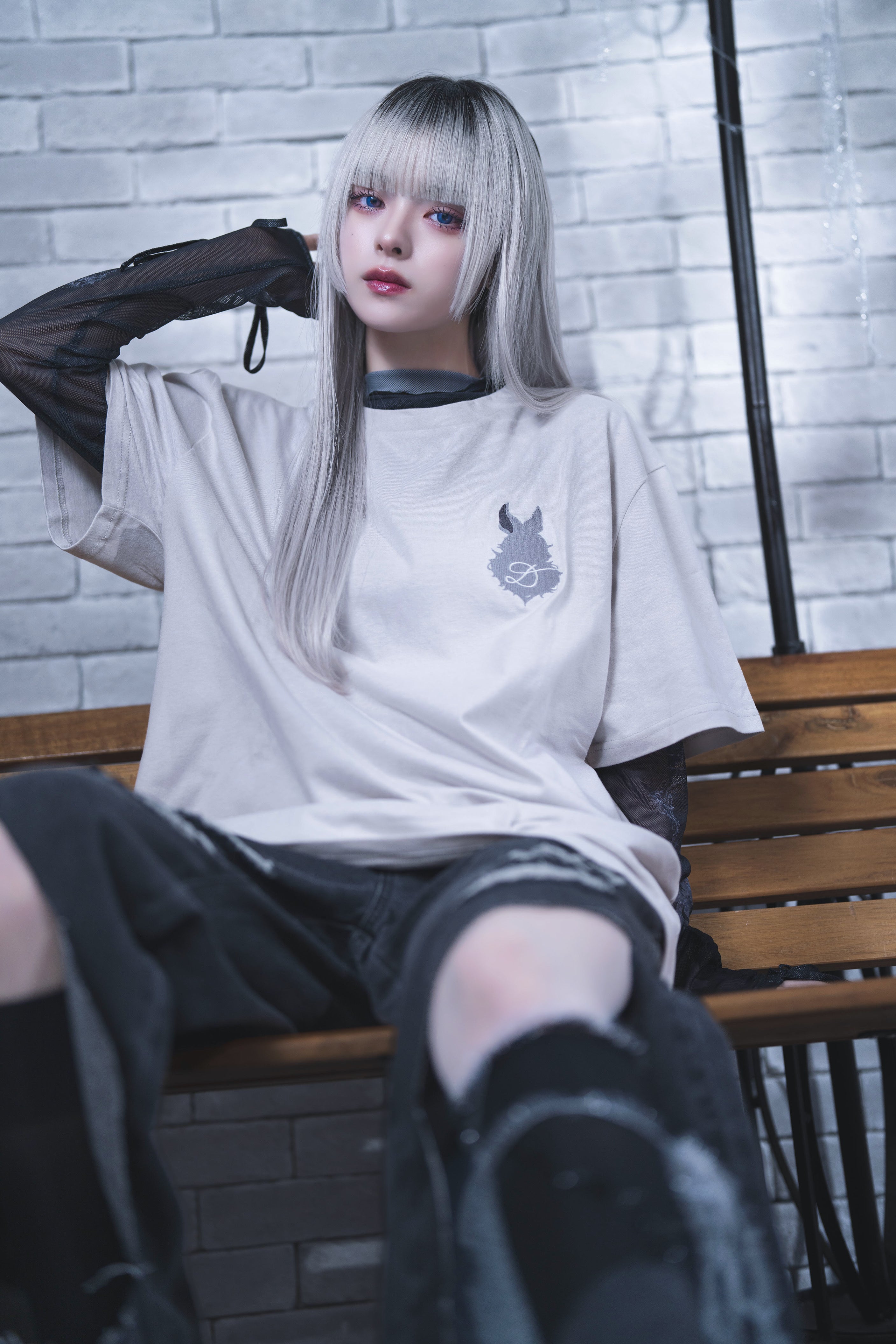 dd rabbit Tee white