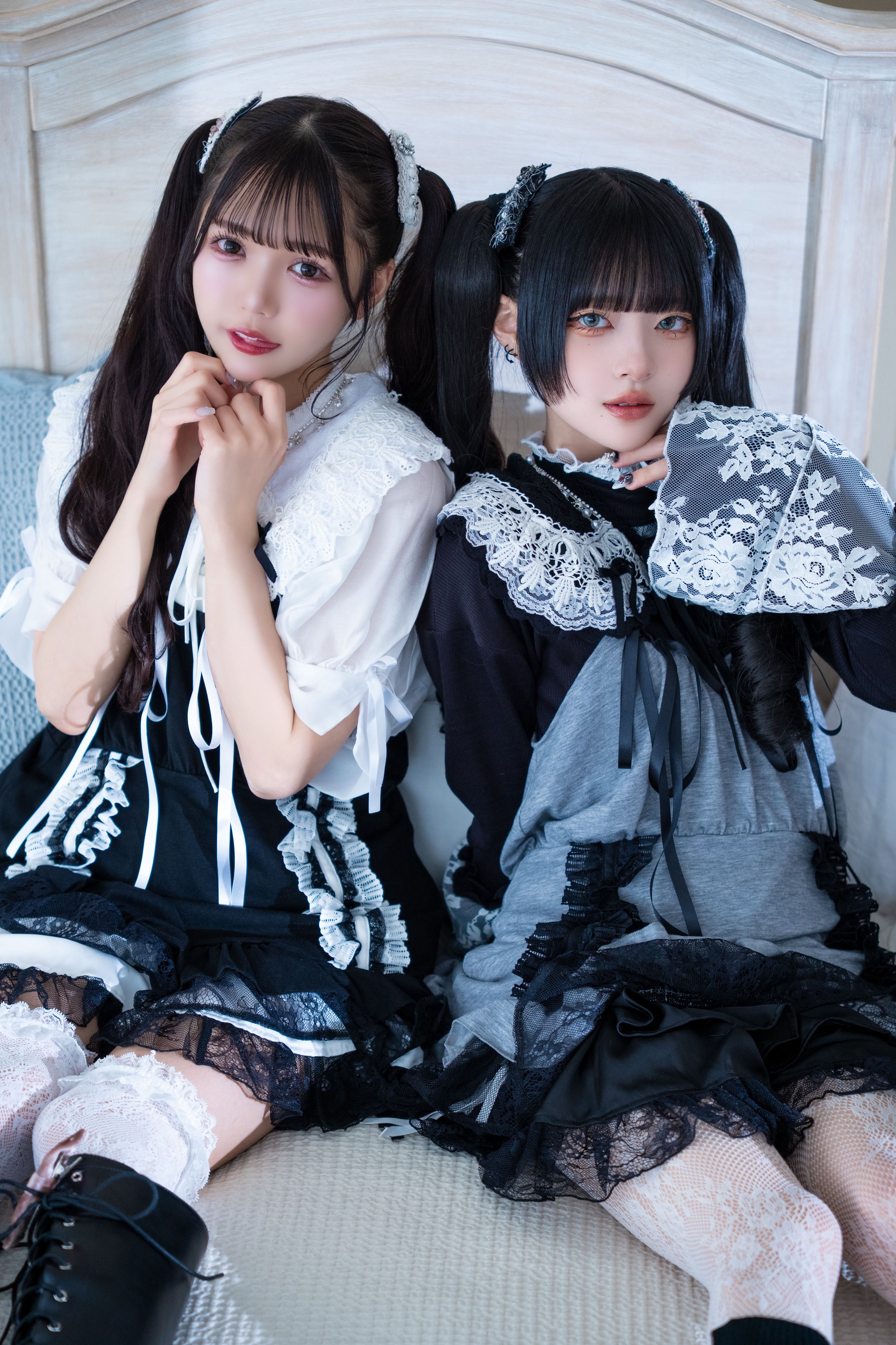 doll seraphic collar white
