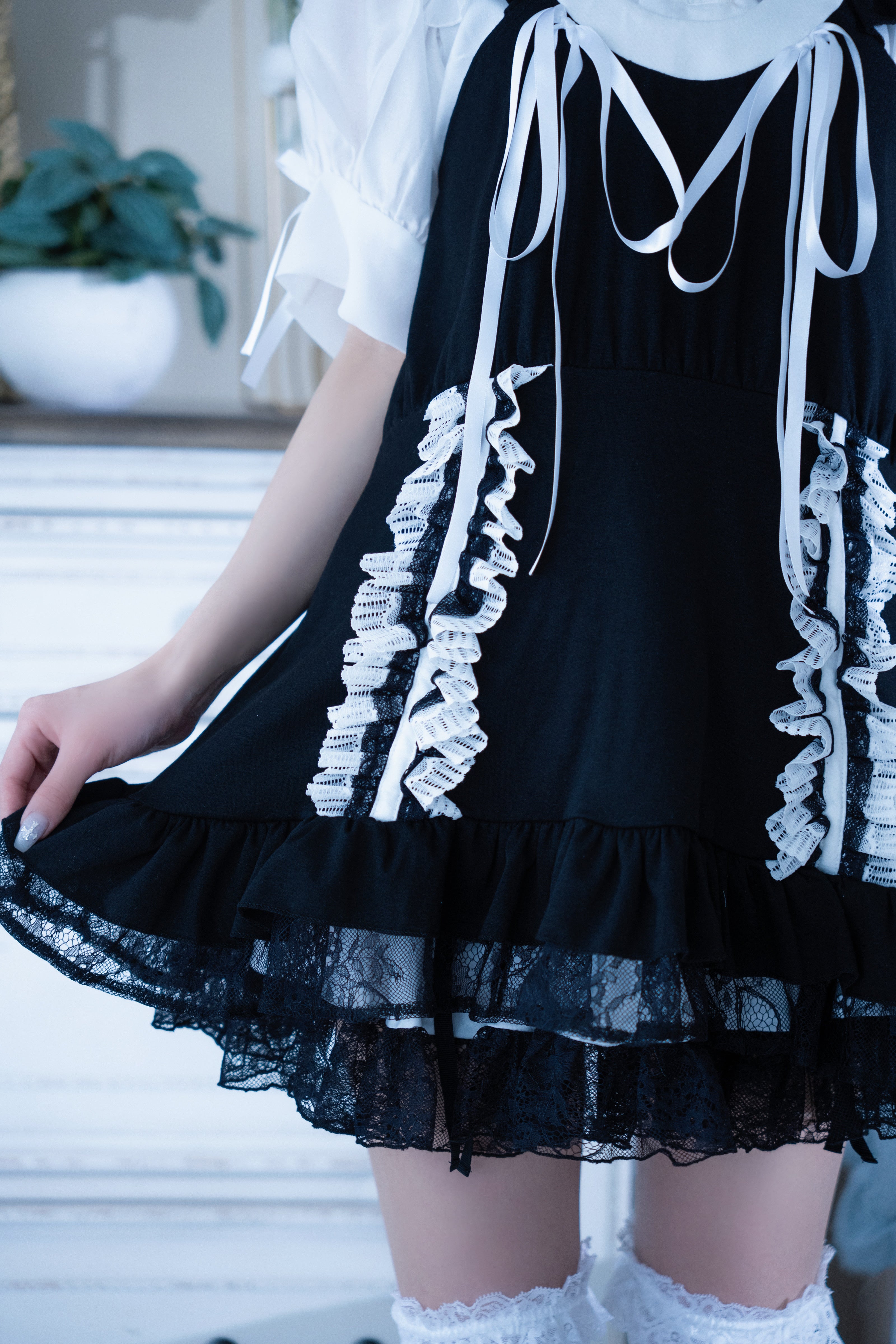 doll race ribbon tunique black