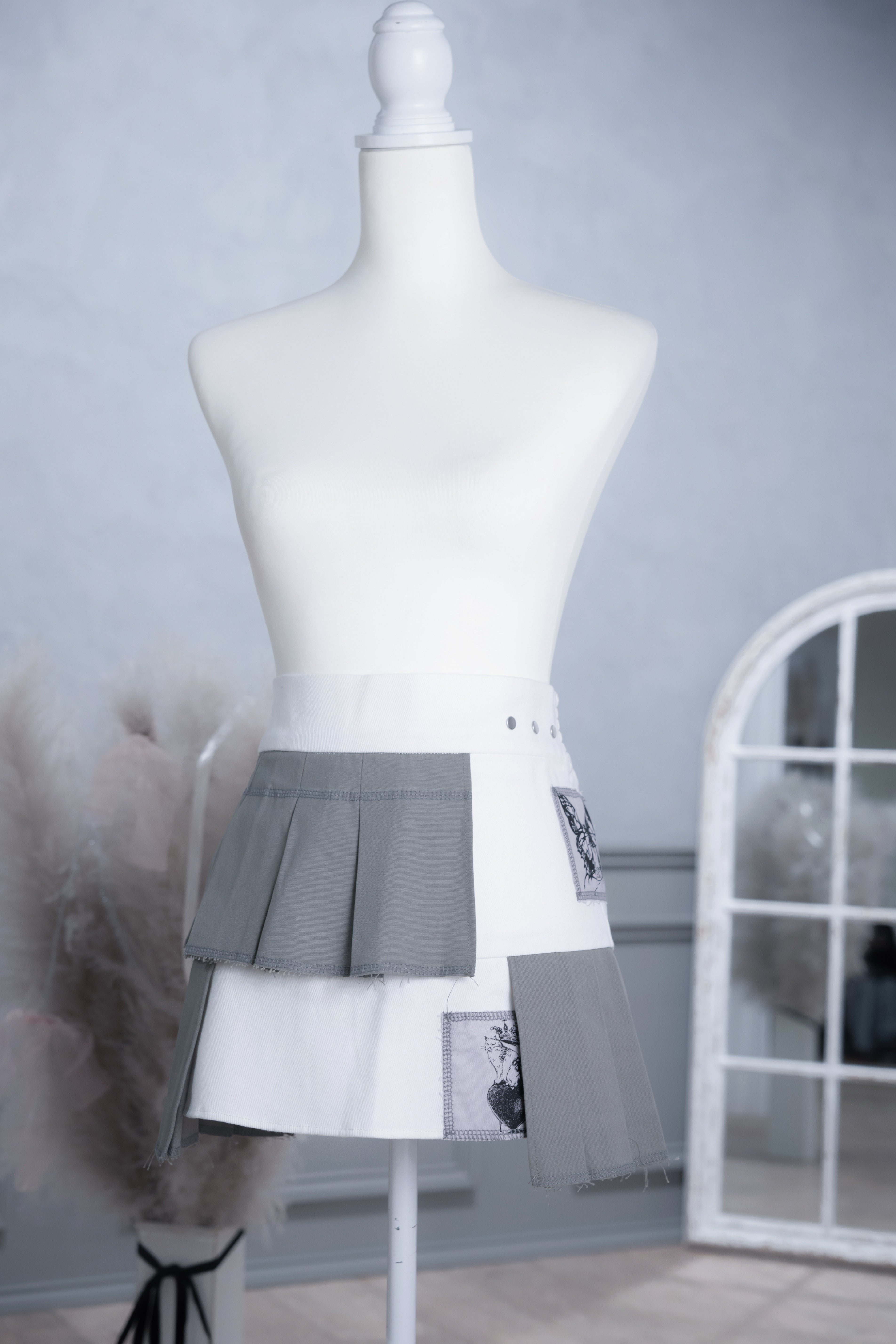 doll pleats patchwork skirt white