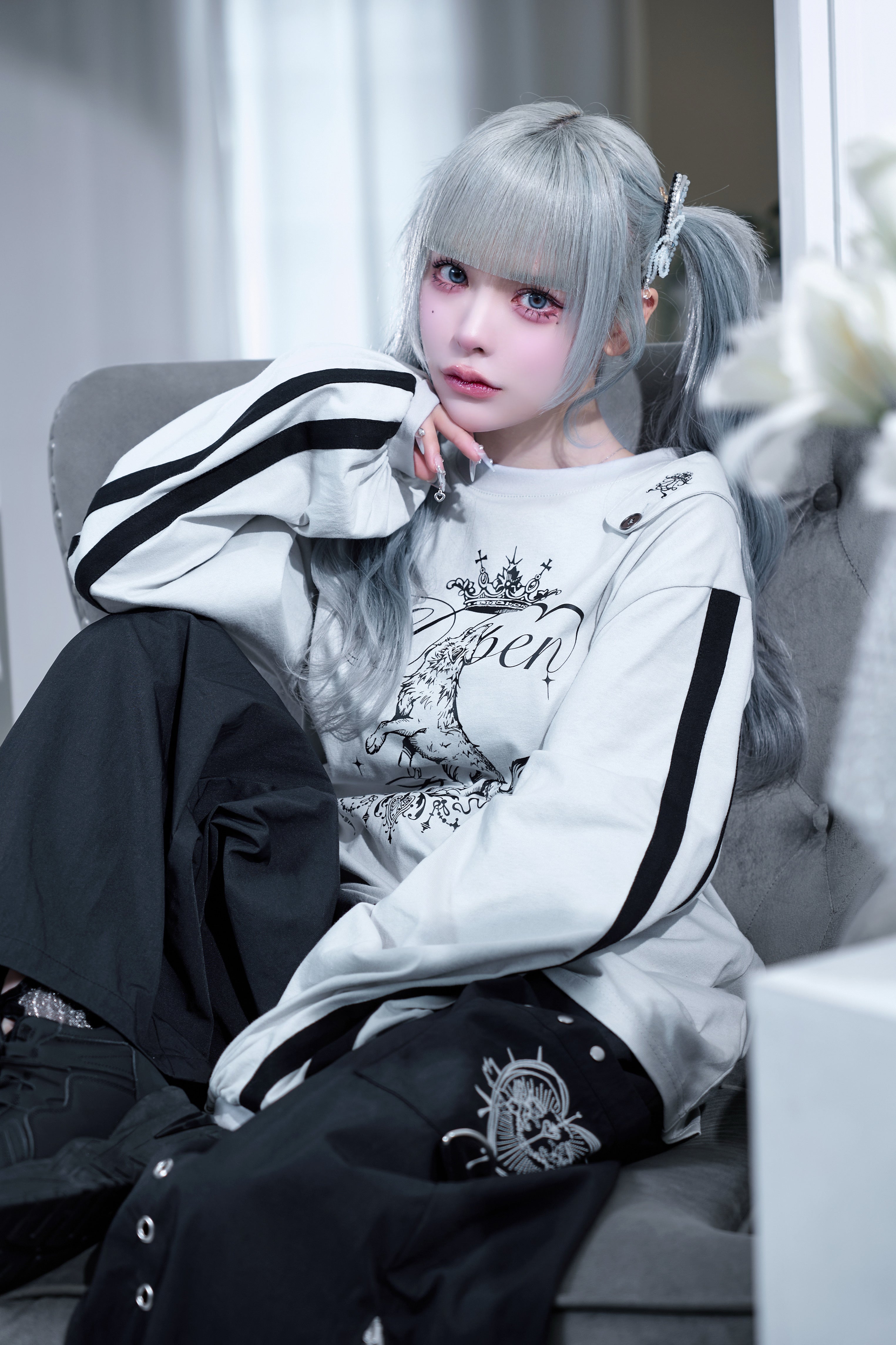 dd wolf crown line Tee gray