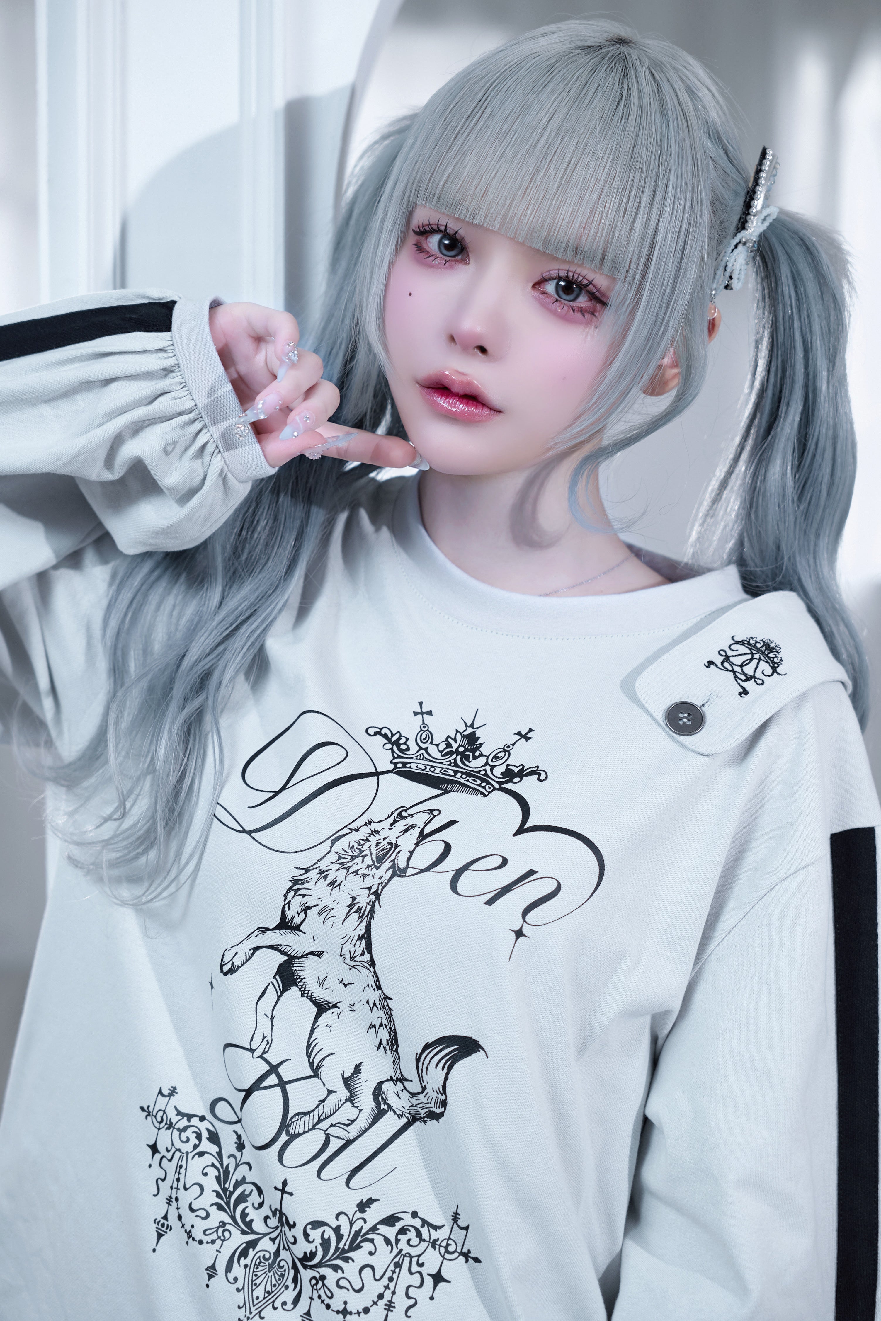 dd wolf crown line Tee gray