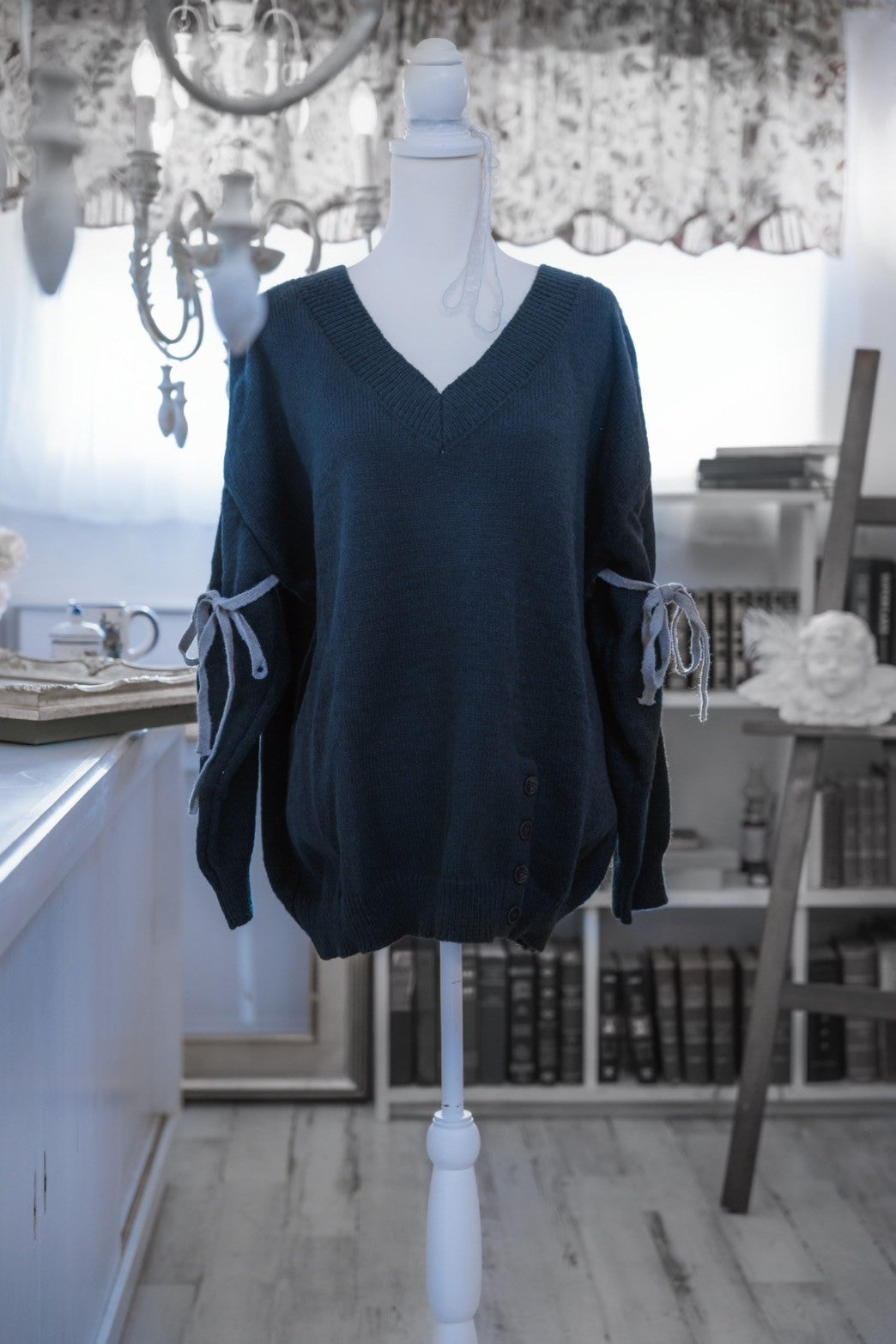 V neck ribbon knit black