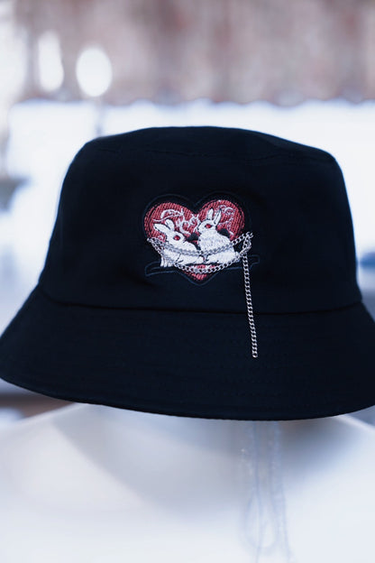 rabbit chain bucket hat