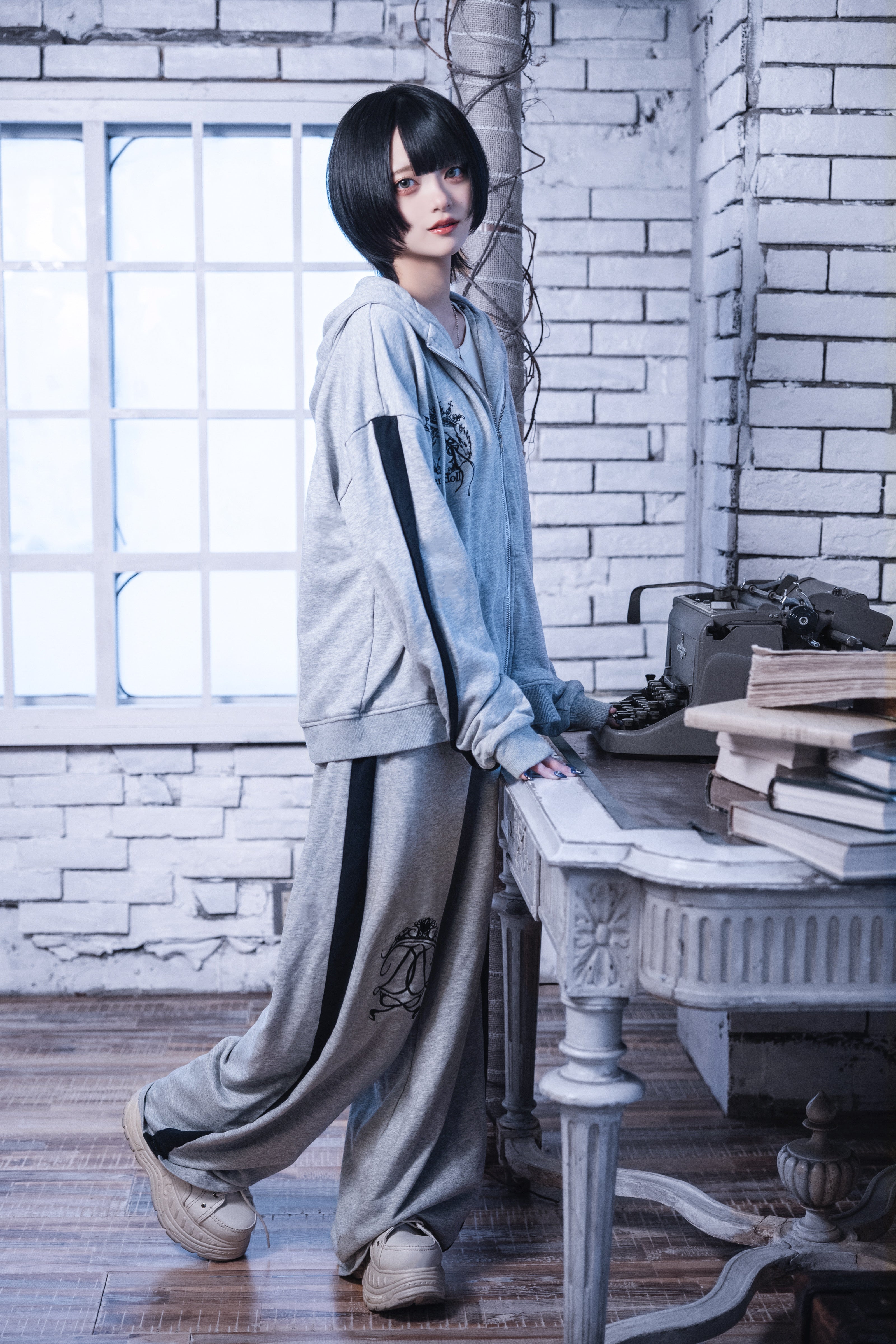 sideline zip pants gray